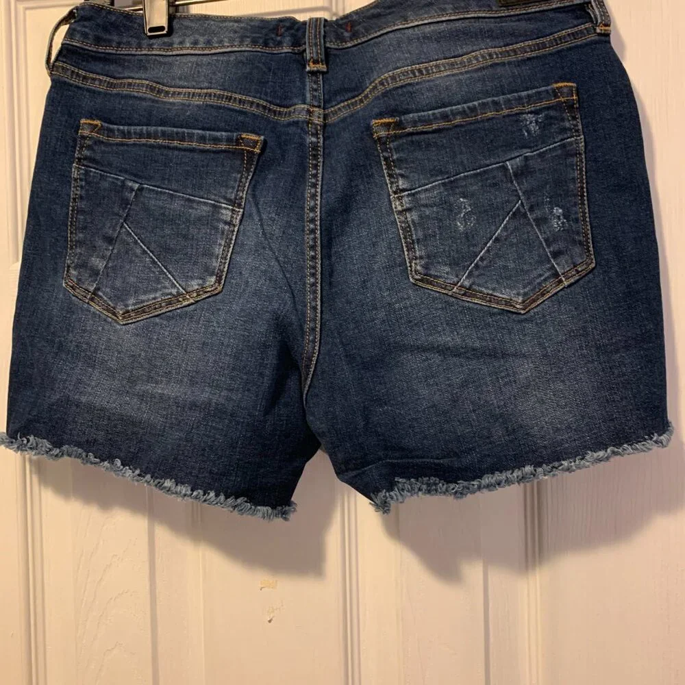 Womens Dear John jean short - Picture 7 of 10